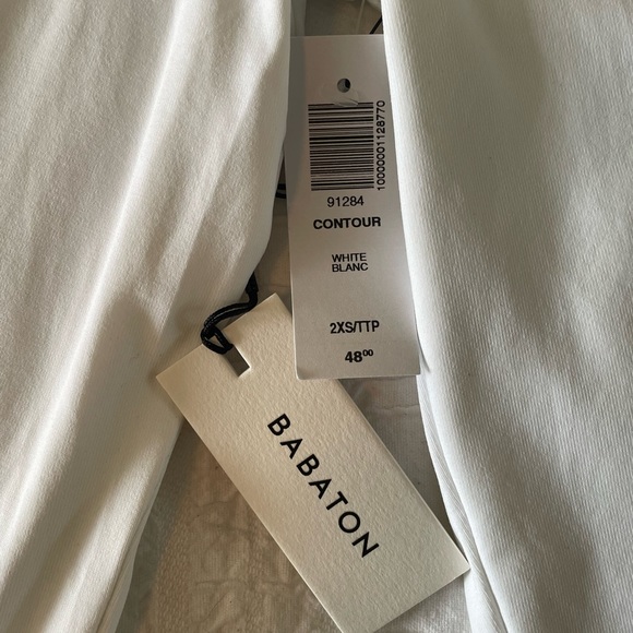 Aritzia Contour Polo Longsleeve NWT - Picture 2 of 7